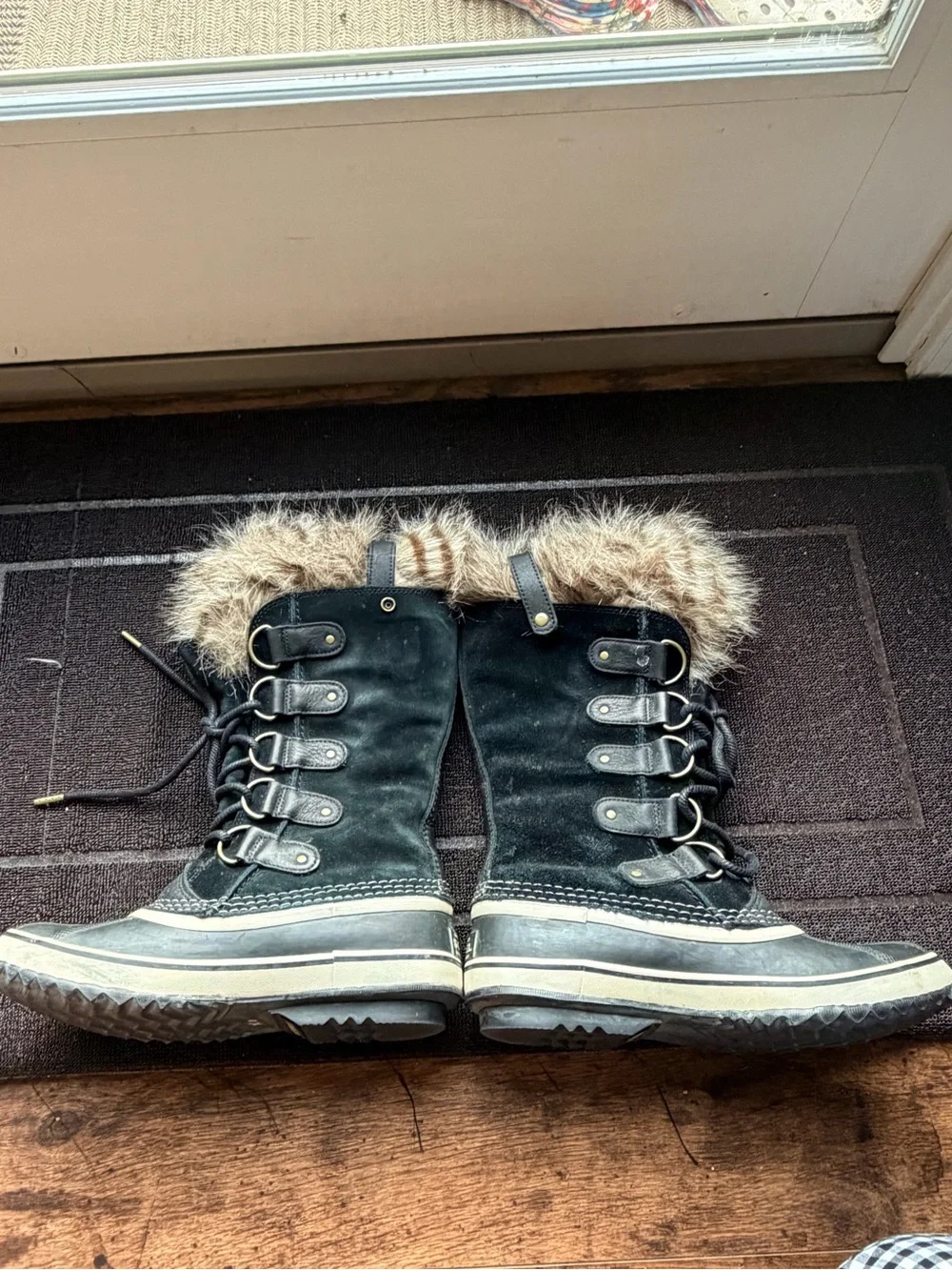 Sorel Joan of Arctic Tall Waterproof Snow Boots Black Faux Fur Women’s 9 Winter